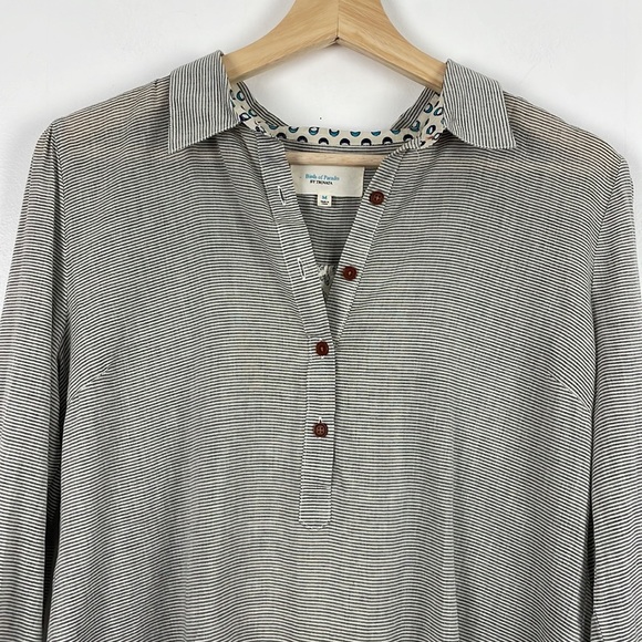 Birds of Paradise Trovata lace back pinstriped 1/2 button long sleeve top Size M - Picture 3 of 8